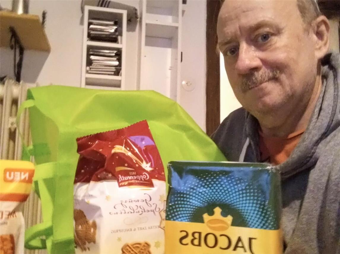 Guntram Stückemann hilft mit seinen „Foodpacks“ bedürftigen Familien in Wachtendonk und Umgebung.Foto: G. Stückemann