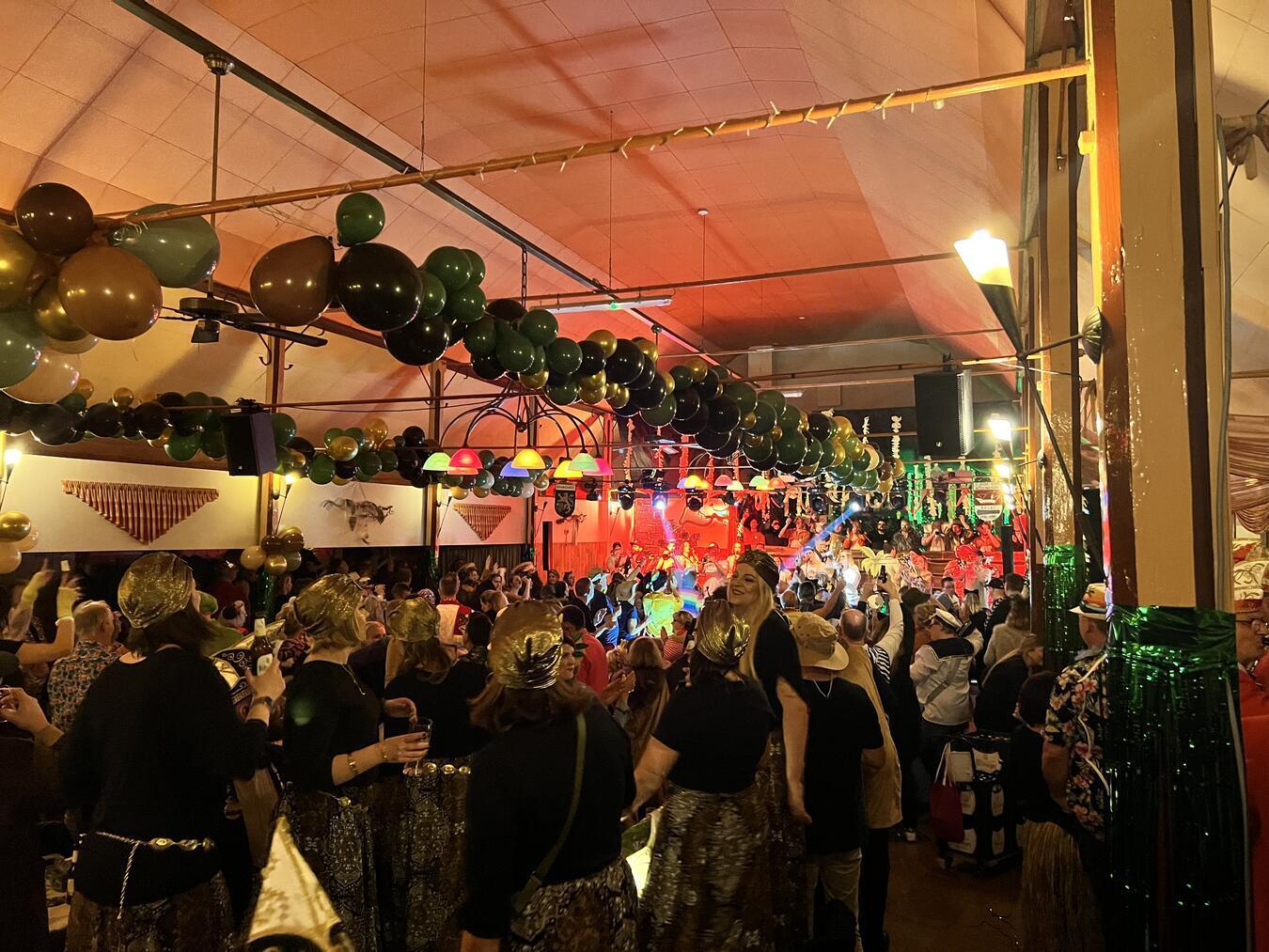 Karneval im Wilden Westen Gute Stimmung im prall gefüllten Saal Thiesen. Foto: privat