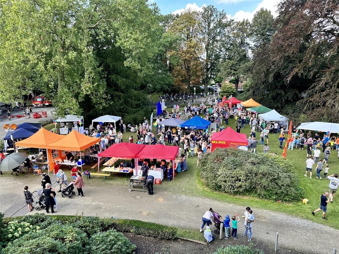 Gute Unterhaltung, Mitmach-Spaß, viele Infos und dazu leckere und gesunde Ernährung: das Familienfest zum „Weltkindertag“ im Rathauspark am 15. September ist maßgeschneidert für Familien und ihre Freunde.Foto:: Stadt Geldern