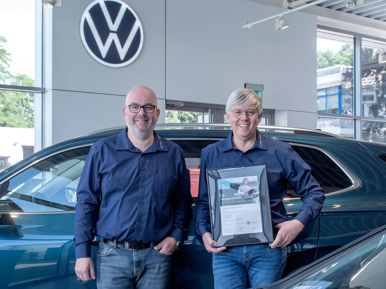 Mehr als 70 Jahre Erfahrung Gutes Team: Ralf Scheers und Dirk Fisser.NN-Foto: Gerhard Seybert