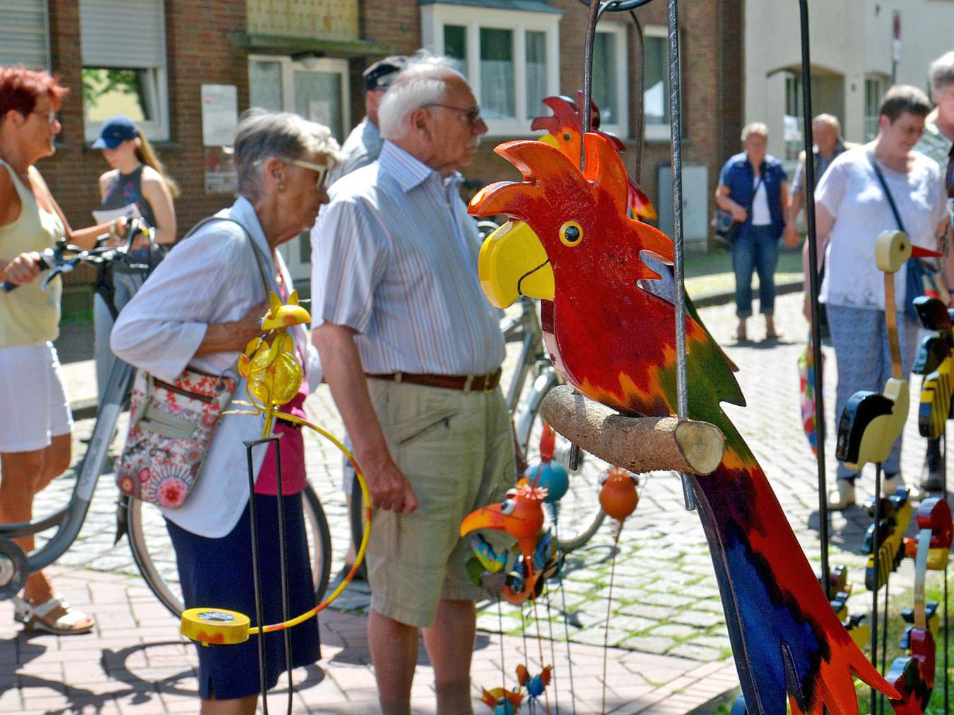 Handwerkskunst werden die Besucher des Reeser Stadtfestes morgen auch weiterhin bewundern – und erwerben – können. NN-Archivfoto: Rüdiger Dehnen