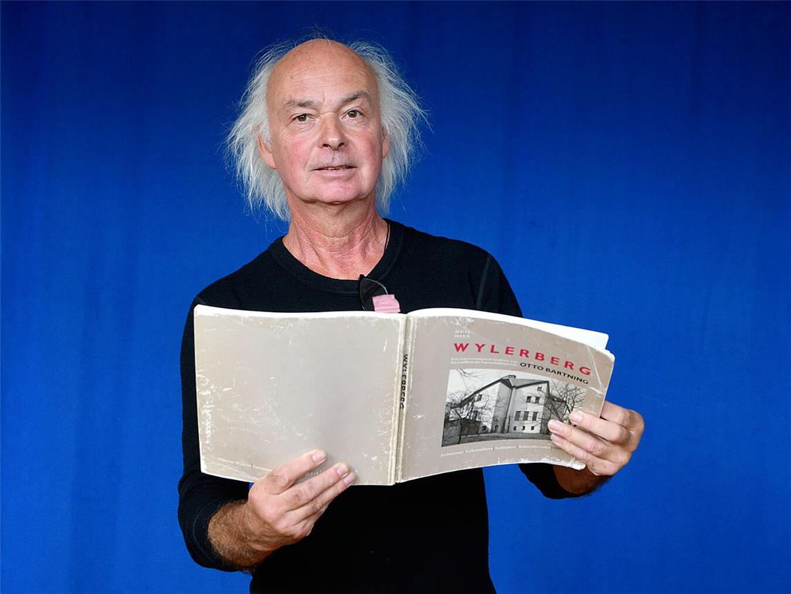 Harald Kleinecke führt Regie und spielt mit. NN-Foto: Rüdiger Dehnen