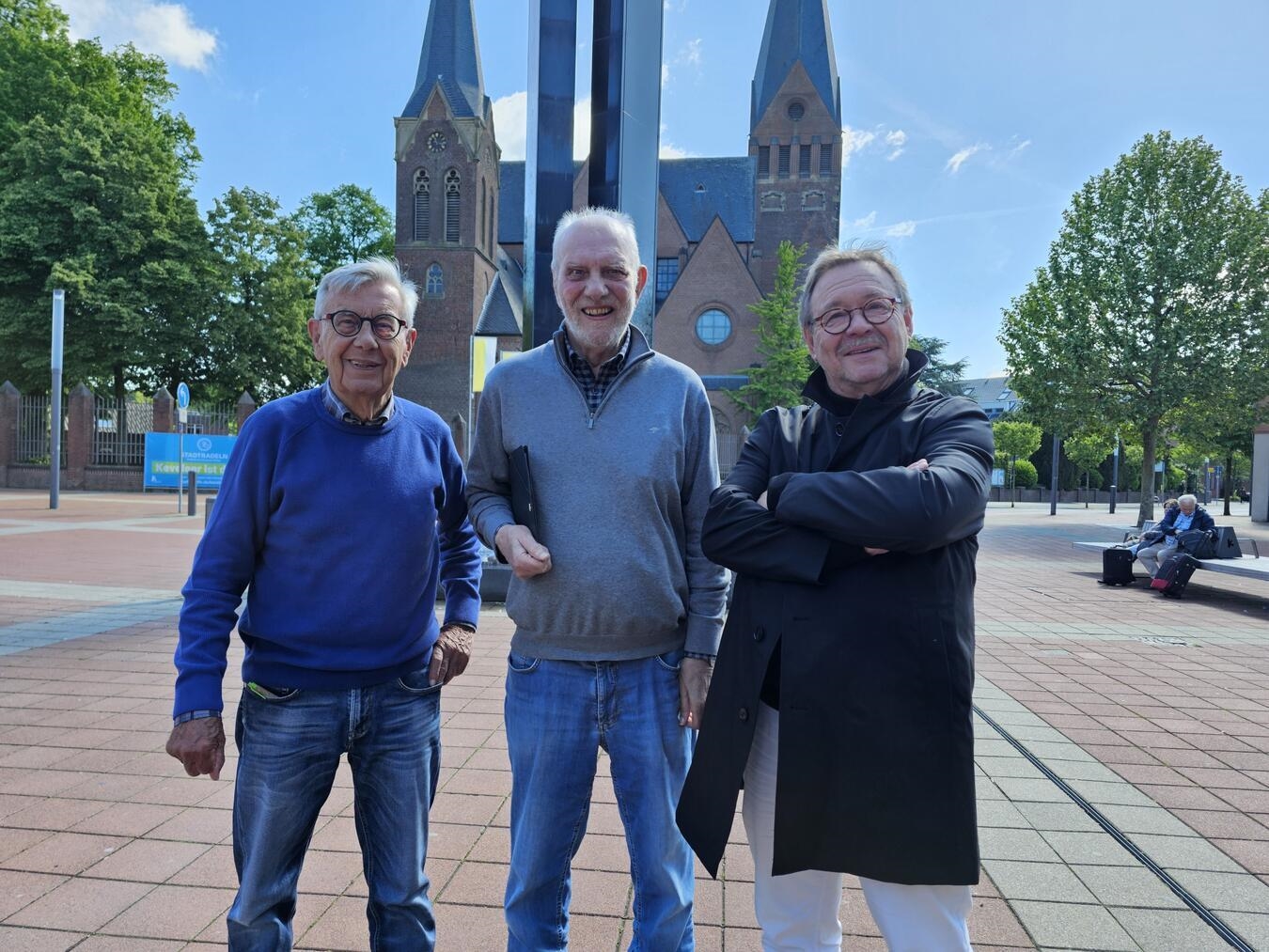 "Heinz Lamers, Karl Aengenheyster und Egon Verhoeven bei der Präsentation der Kerpenkate-Stiftung 2025-2026"