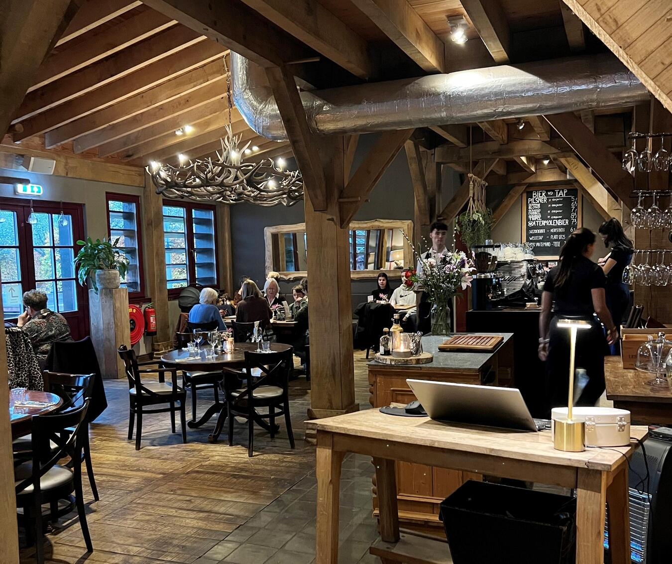 Heute befindet sich ein gemütliches Restaurant in der Wassermühle. 