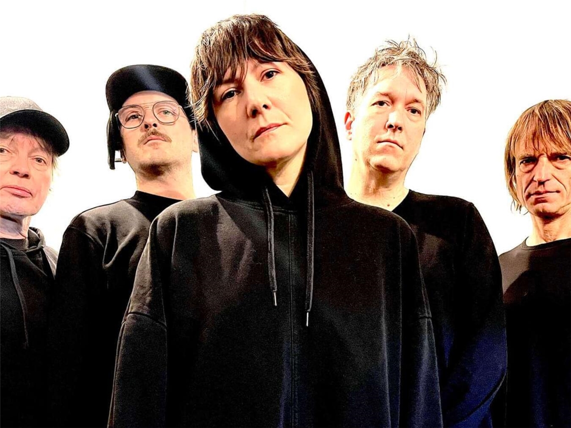 Hinter dem exotisch anmutenden Namen „Gong Wah“ verbirgt sich eine 2017 von Sängerin Inga Nelke und Gitarrist Thorsten Dohle gegründete Alternative-Rock Band aus Köln. Foto: Gong-Wah