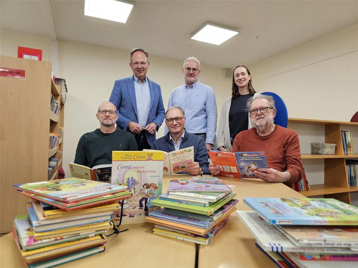 Hoffen auf viele Interessenten: (hinten v.l.) Markus Grönheim, Thomas Beeker, Regina Matzke, (vorne v.l.) Dr. Alexander Müller, Karl-Wilhelm Neumann und Thomas Matzke. NN-Foto: T. Langer