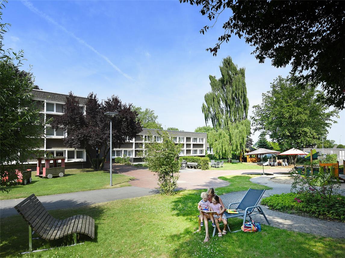 Idyllisch am Gocher Ortsrand gelegen bietet das Marianne van den Bosch Haus eine persönliche und ganzheitlich ausgerichtete Betreuung und Therapie. Foto: KKLE /Thomas Momsen