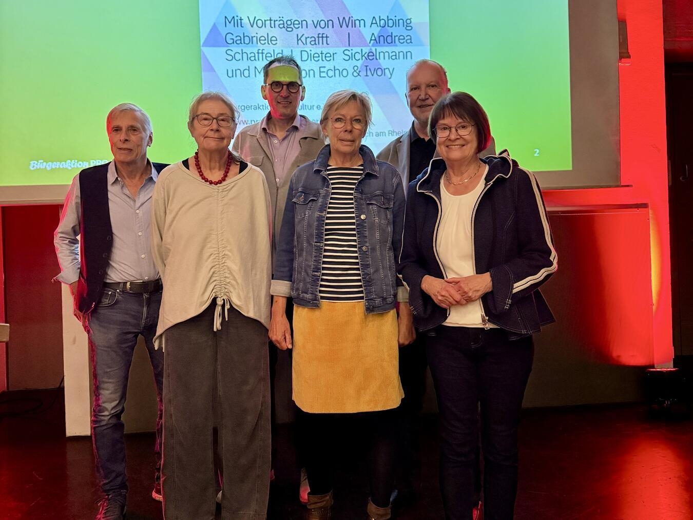Von Engeln, Skulpturen, Kartenspielern und Kirchen Ihre Lieblingsbilder stellten Andrea Schaffeld, Wim Abbing, Gabriele Krafft und Dieter Sicklemann im PAN in Emmerich vor. Foto: privat