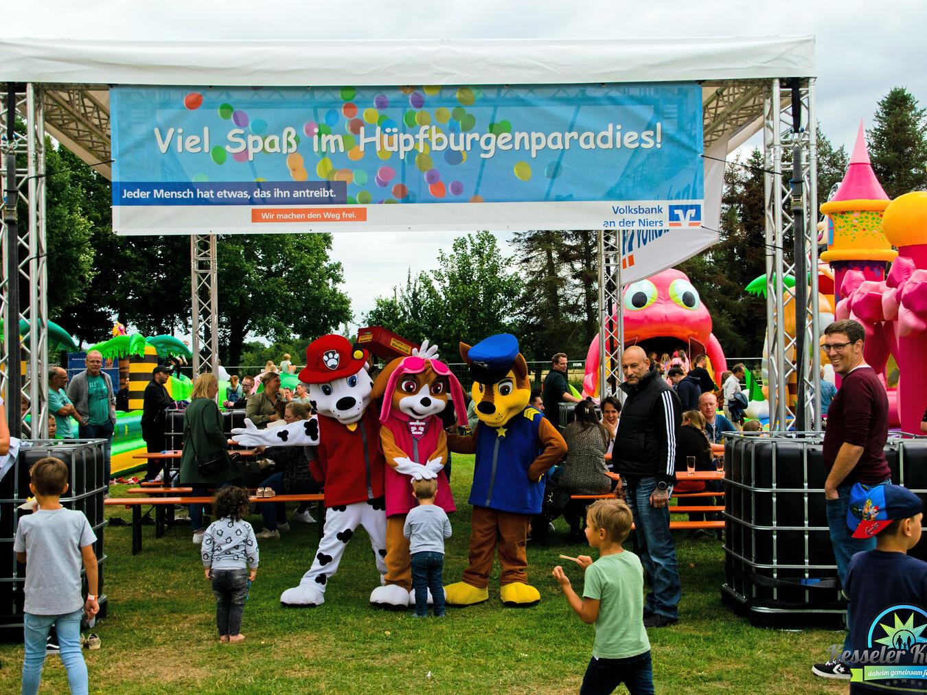 Im Hüpfburgenland wartet wieder toller Spaß auf die kleinen Besucher. Am Sonntag und Montag ist es zum Toben nach Herzenslust geöffnet.