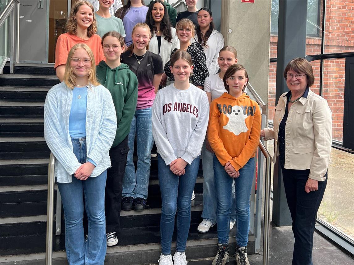 Im PAN bereiteten die Schüler die Tagesfahrt nach Amsterdam und das dortige Programm vor. Foto: provat