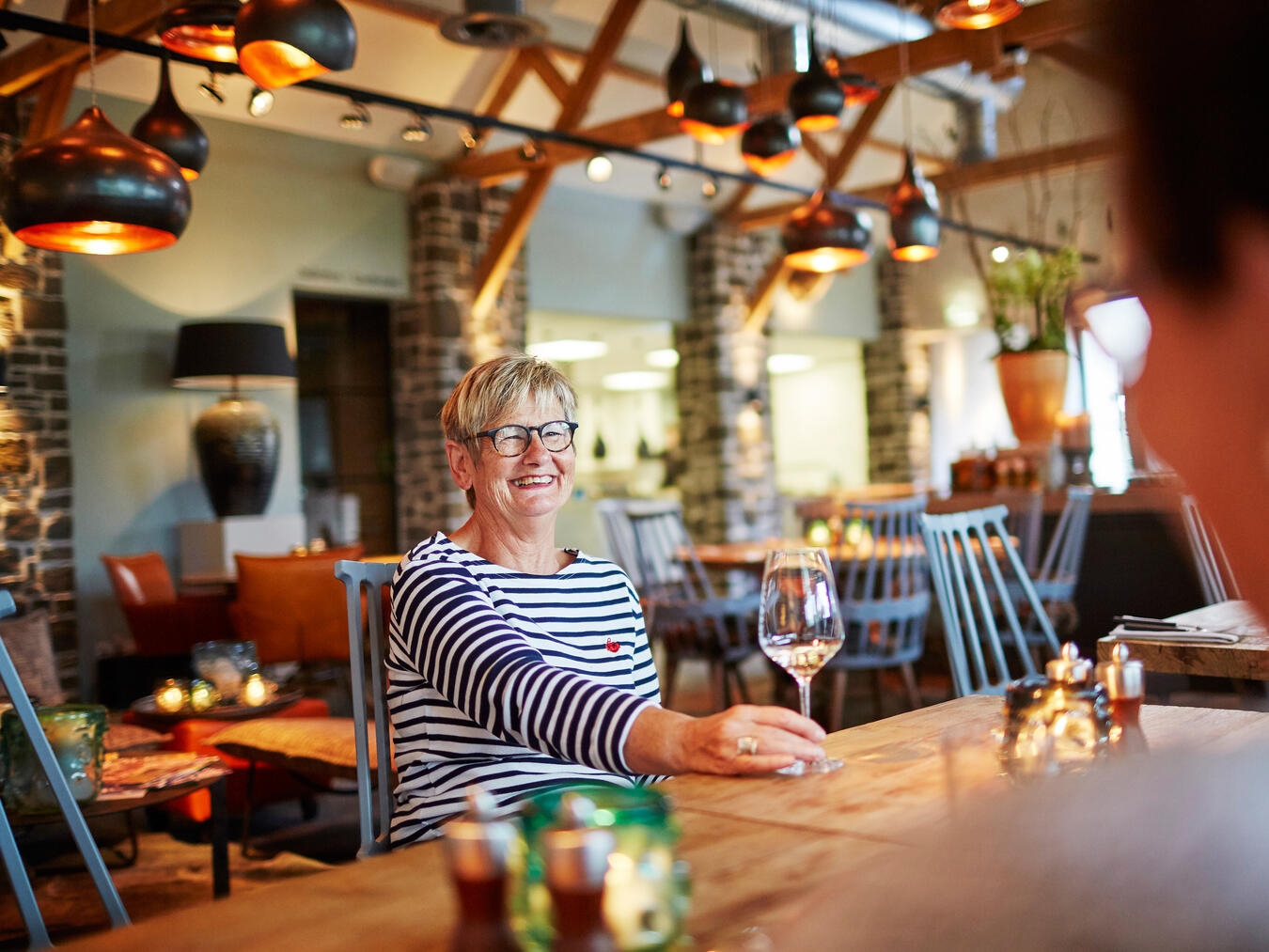 Natur, Freiheit und Ferienglück in den Brabantse Kempen Im Restaurant De Keizer kann man den Tag gemütlich ausklingen lassen.