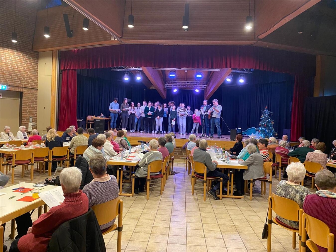 Im vergangenen Jahr folgten rund 130 Senioren der Einladung ins Kastel. Foto: KLJB