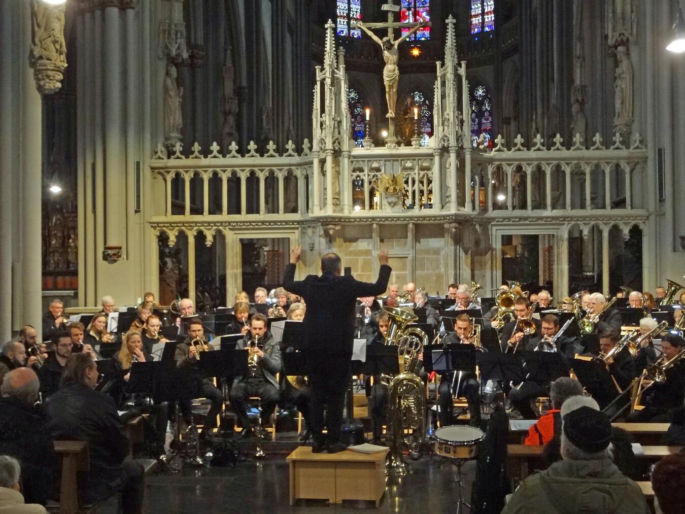 Weihnachtliche Musik der Posaunenchöre Im Xantener Dom wird es auch im Januar noch einmal festlich. Foto: Ev. Kirchenkreis Kleve