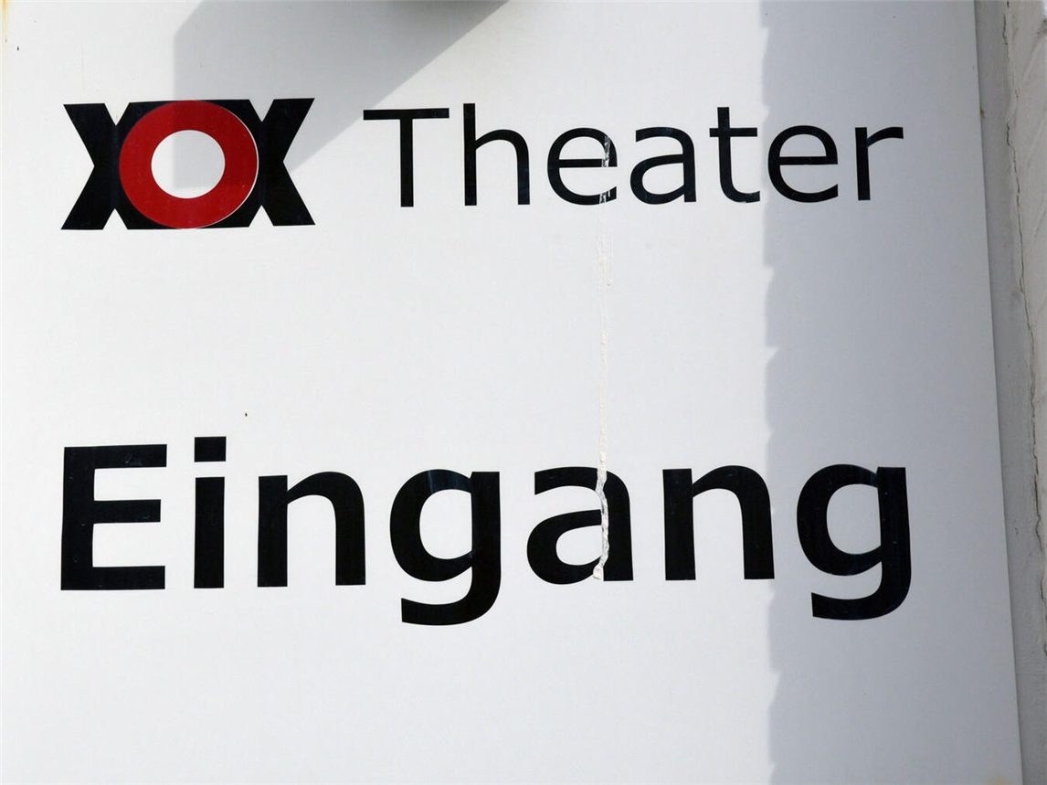 "Premiere im XOX-Theater Kleve, NN-Foto RD, Theatervorstellung"