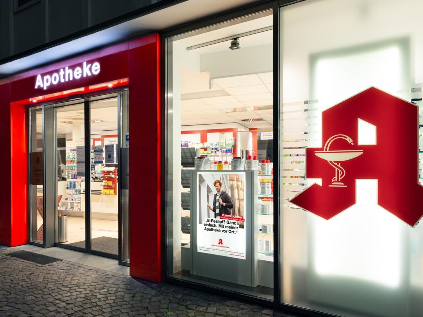 Gesund durch die Feiertage Immer in der Nähe: Der flächendeckende Nacht- und Notdienst der Apotheken. Foto: ABDA