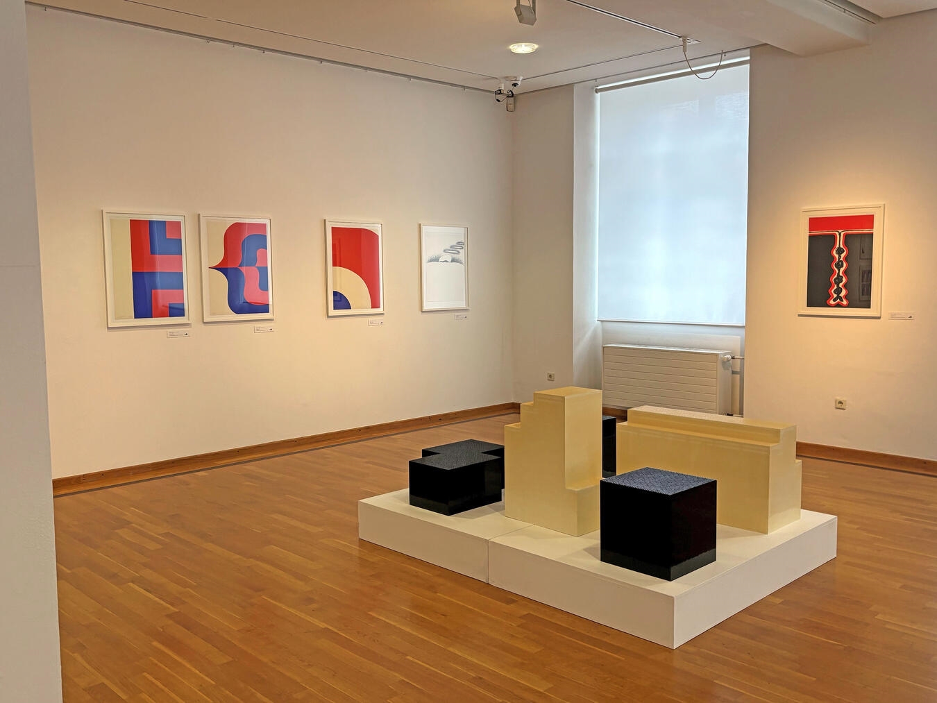 In den Ausstellungsräumen warten viele Werke darauf, entdeckt und betrachtet zu werden. NN-Foto: CDS