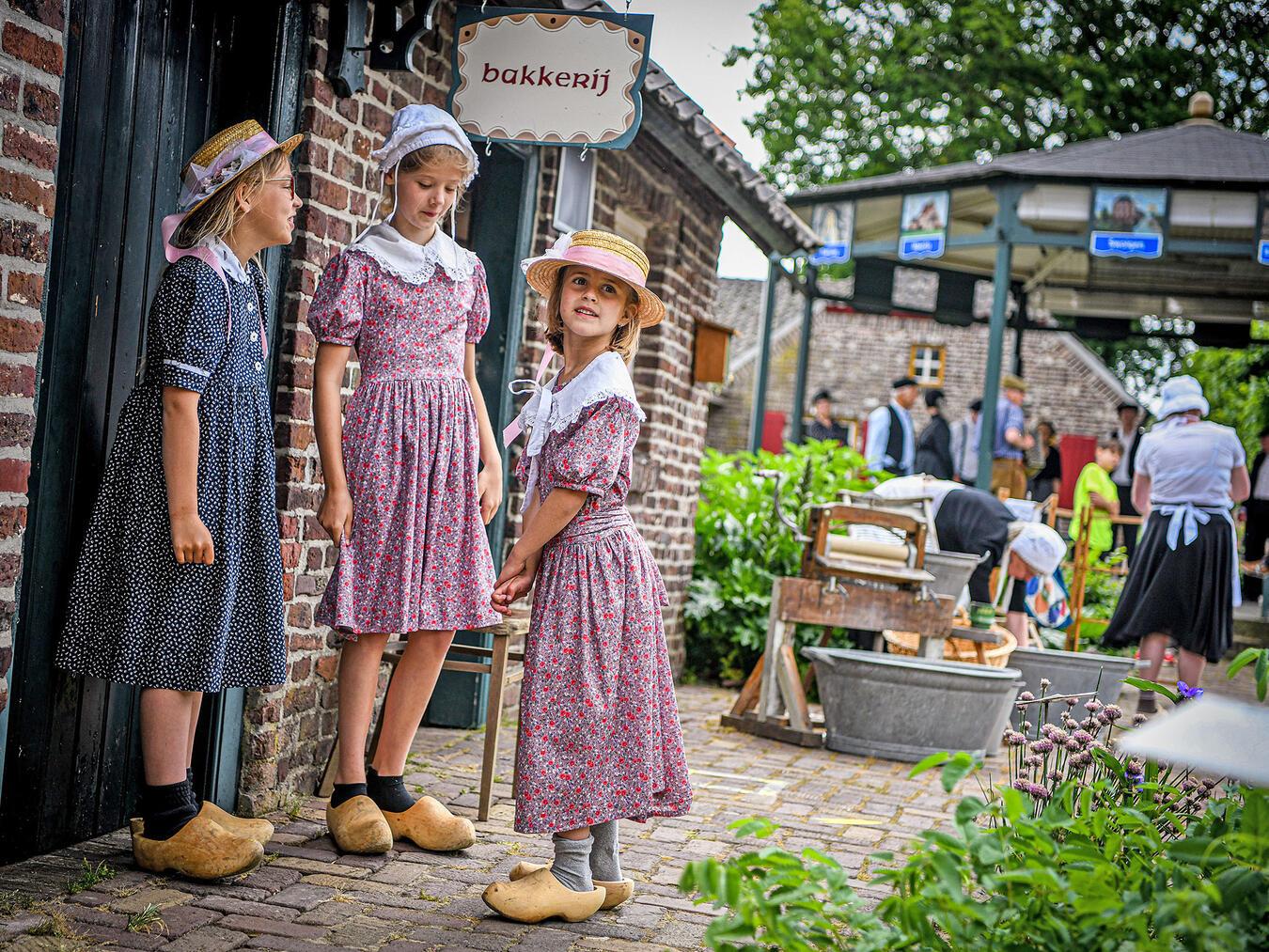 In den Sommermonaten werden im Museumsdorf de Locht verschiedene Aktivitäten für Kinder organisiert. Foto: Dionne Kochanowski