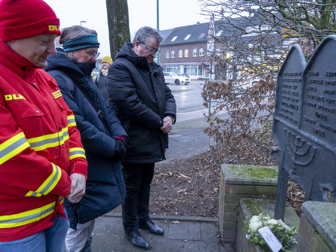 In diesem Jahr haben Mitglieder und Jugendliche der DLRG Weeze sowie Pfarrerin Irene Gierke von der evangelischen Kirchengemeinde die Veranstaltung gestaltet. NN-Foto: Gerhard Seybert