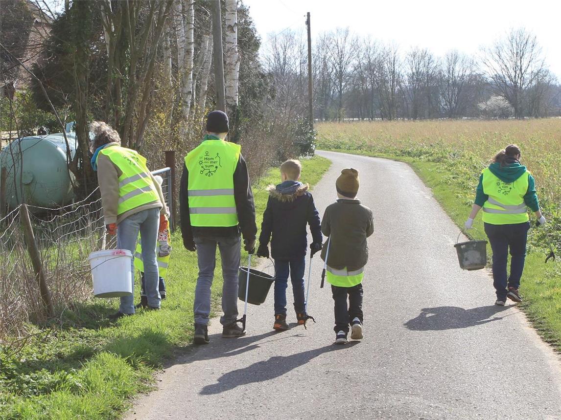 In Hommersum machen sich die Helfer am Samstag auf den Weg. Foto: privat