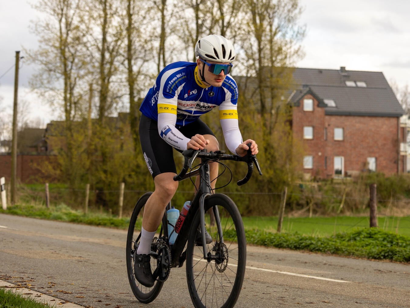 "Radsportler auf Zeitrennen in Rees, Wettkampf, Outdoor, Sportveranstaltung"