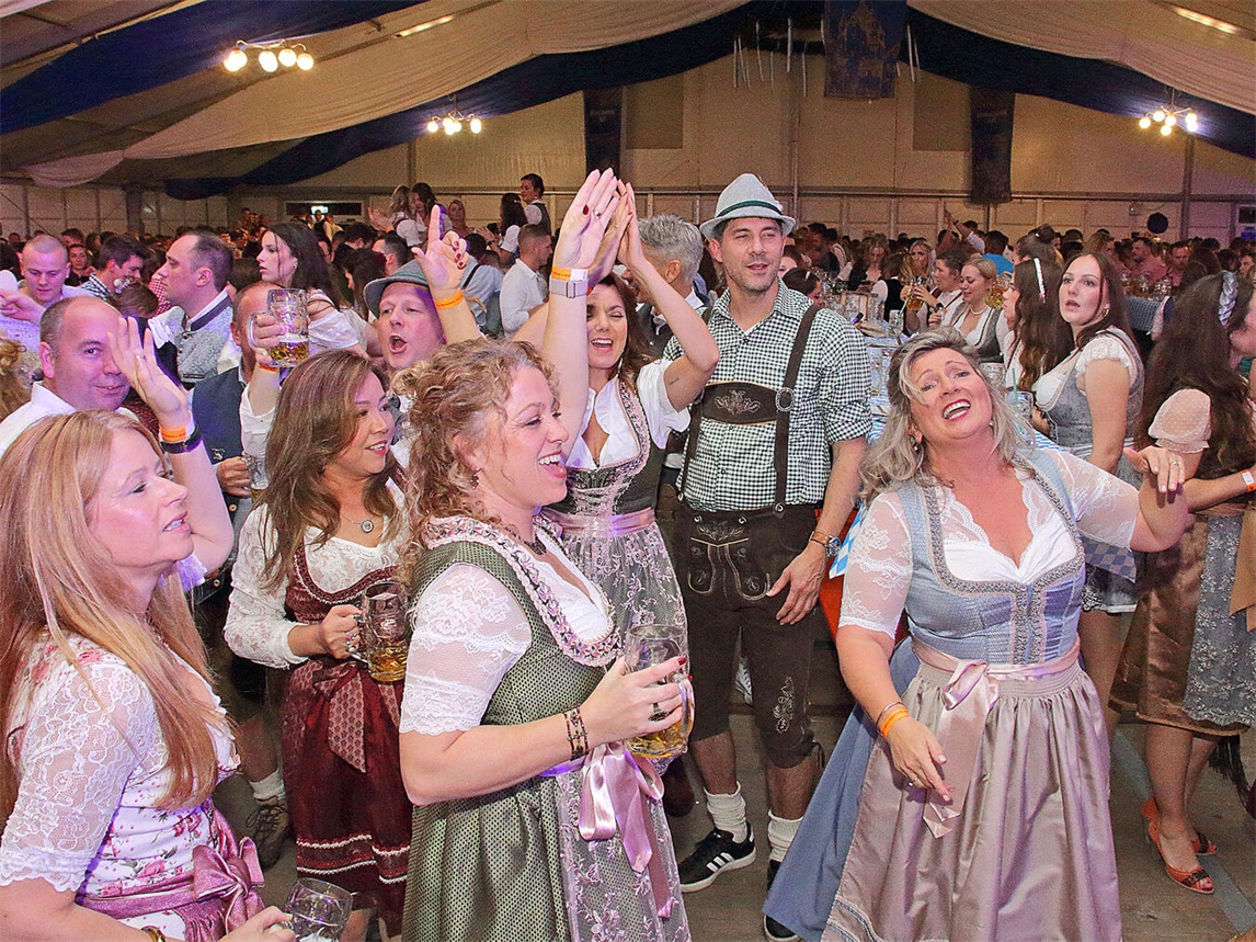 In Straelen wird wieder zünftig Oktoberfest gefeiert – wie hier in 2025. NN-Foto: Archiv/Theo Leie