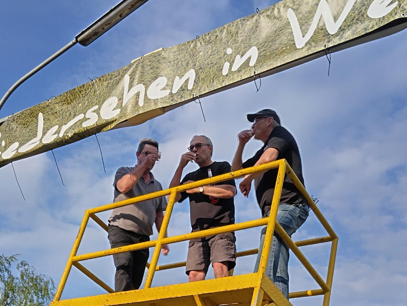 In Wetten machen auch die Vorbereitungen auf die Kirmes Spaß. Foto: Orla Feeny