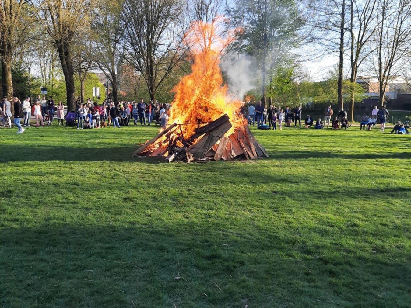 In Xanten können Osterfeuer nun angemeldet werden. Foto: privat