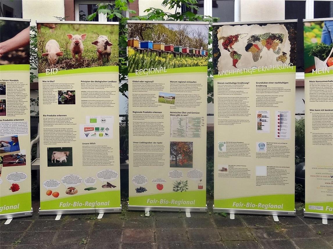 Informationen für ein nachhaltigeres Konsumverhalten gibt es in der neuen Ausstellung im Weltladen Geldern. Foto: Weltladen Heidelberg-Altstadt