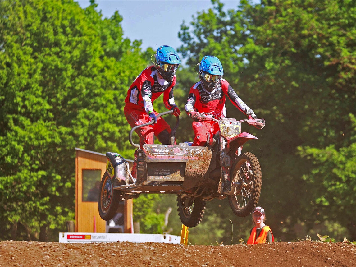 Jan Hoormann, Fahrer vom Motorclub Kamp-Lintfort, mit seinem Beifahrer Andy Schlinnertz aus Belgien.Foto: Roland Beyer