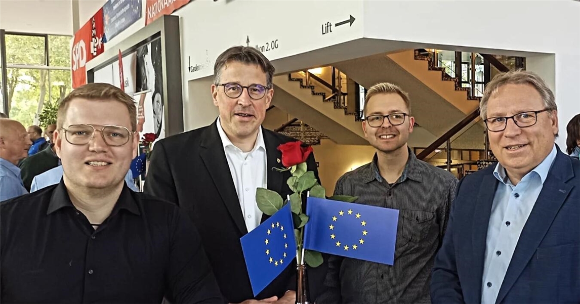 Jan Mölders, Europabeauftragter der SPD Kreis Wesel, Rene Schneider, MdL, Marco Jakob und Horst Baier vertraten auf dem Europatag in Kleve den Arbeitskreis Europa der SPD Kreis Wesel. Foto: privat