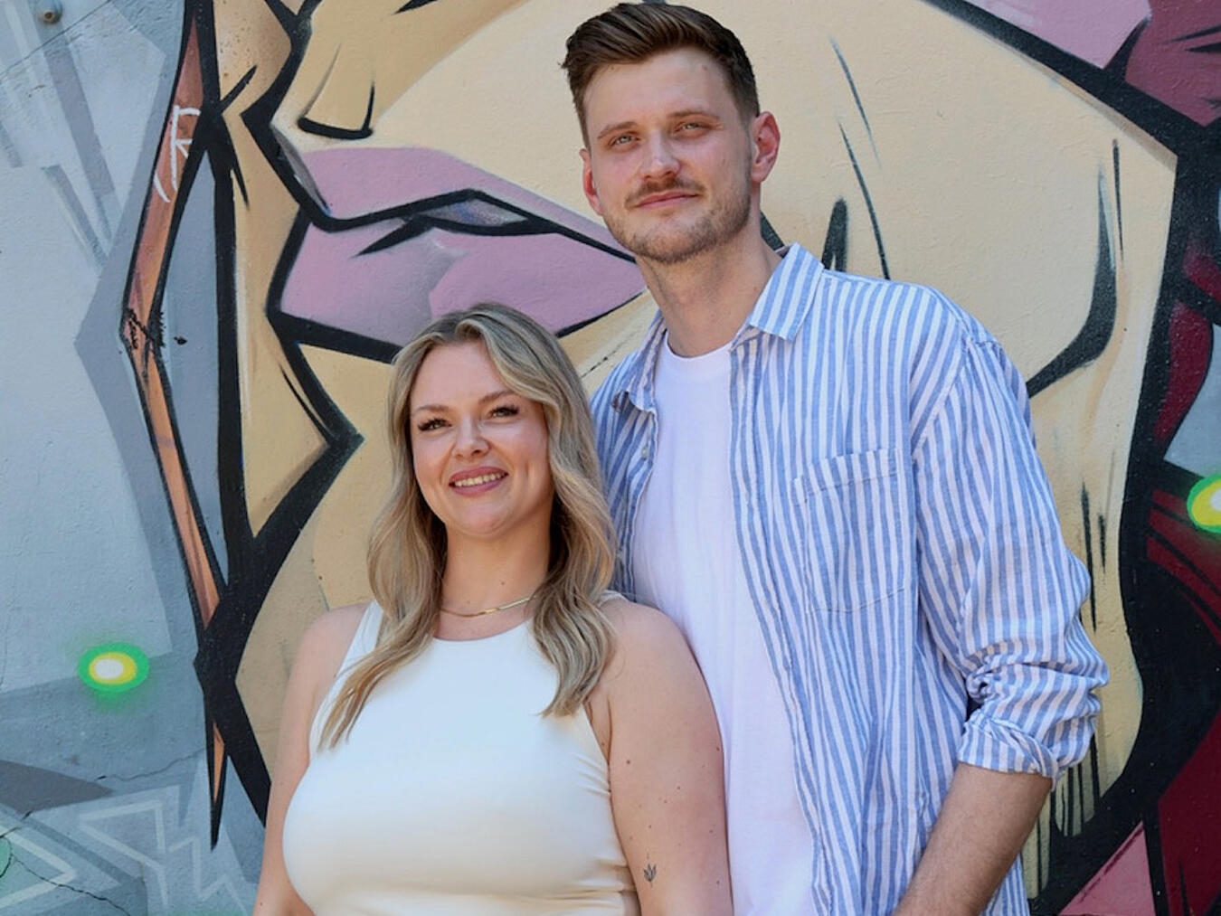 Jaqueline und Max heiraten in der Warsteiner Parooka Church am Festivalfreitag.