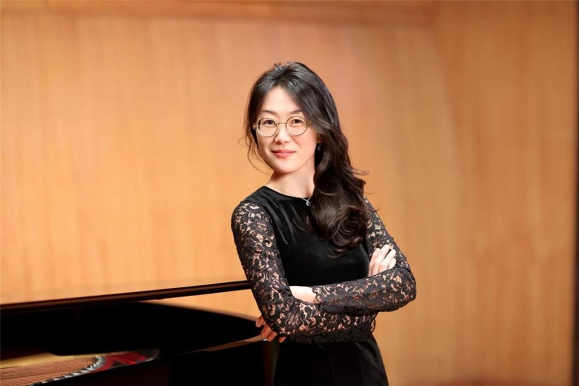 "Jin-Young Lee am Flügel, Konzert auf Haus Eyll, 14. Juni"