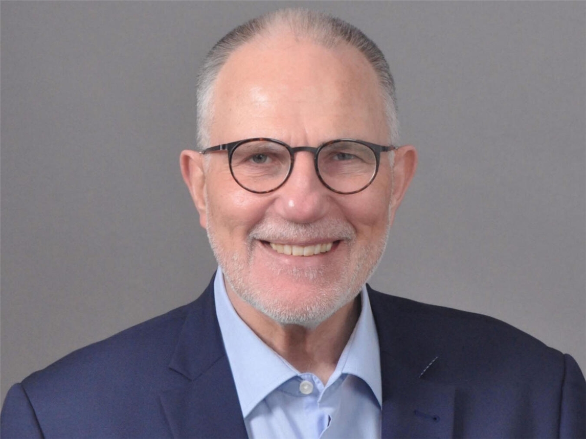 Joachim Sigmund, Fraktionsvorsitzender der Bürgergemeinschaft Emmerich, Porträtfoto.
