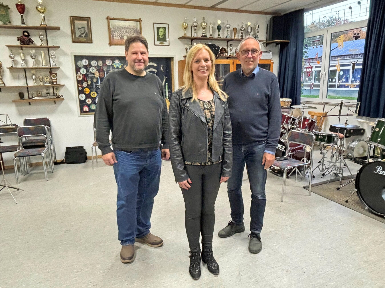 Julian de Vries, Martina Welbers und Johannes Huismann (v.l.) gehören zu der Arbeitsgruppe, die sich seit zwei Jahren mit dem Thema eines Dorfhauses für Pfalzdorf beschäftigt. NN-Foto: CDS