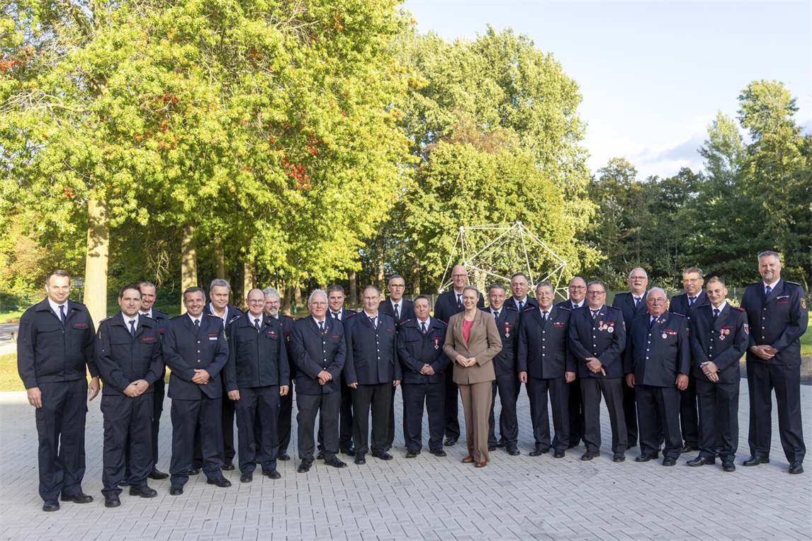 Kalkars Bürgermeisterin Alexandra Schacky mit den Geehrten. Foto: Seeblickfotografie