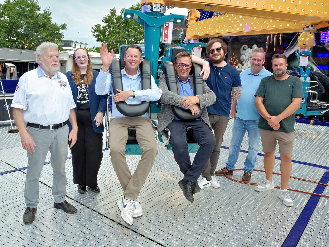 "Vertreter freuen sich auf Klever Kirmes, Vorfreude Schausteller Stadt Schützen, NN-Foto Rüdiger Dehnen"