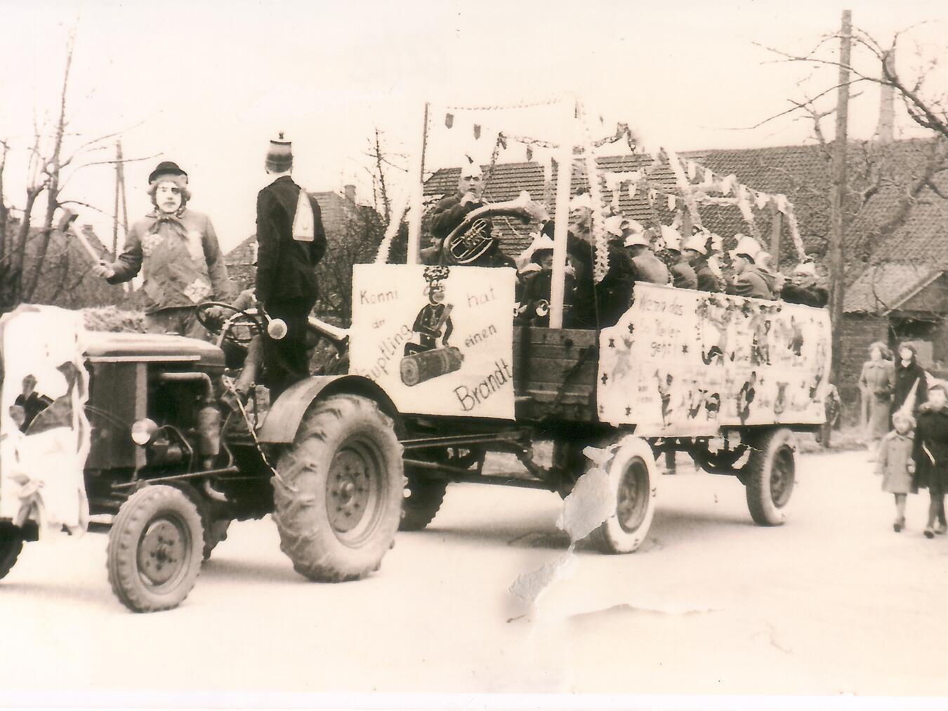 Karneval 1962 in Menzelen. Foto: Musikverein Menzelen