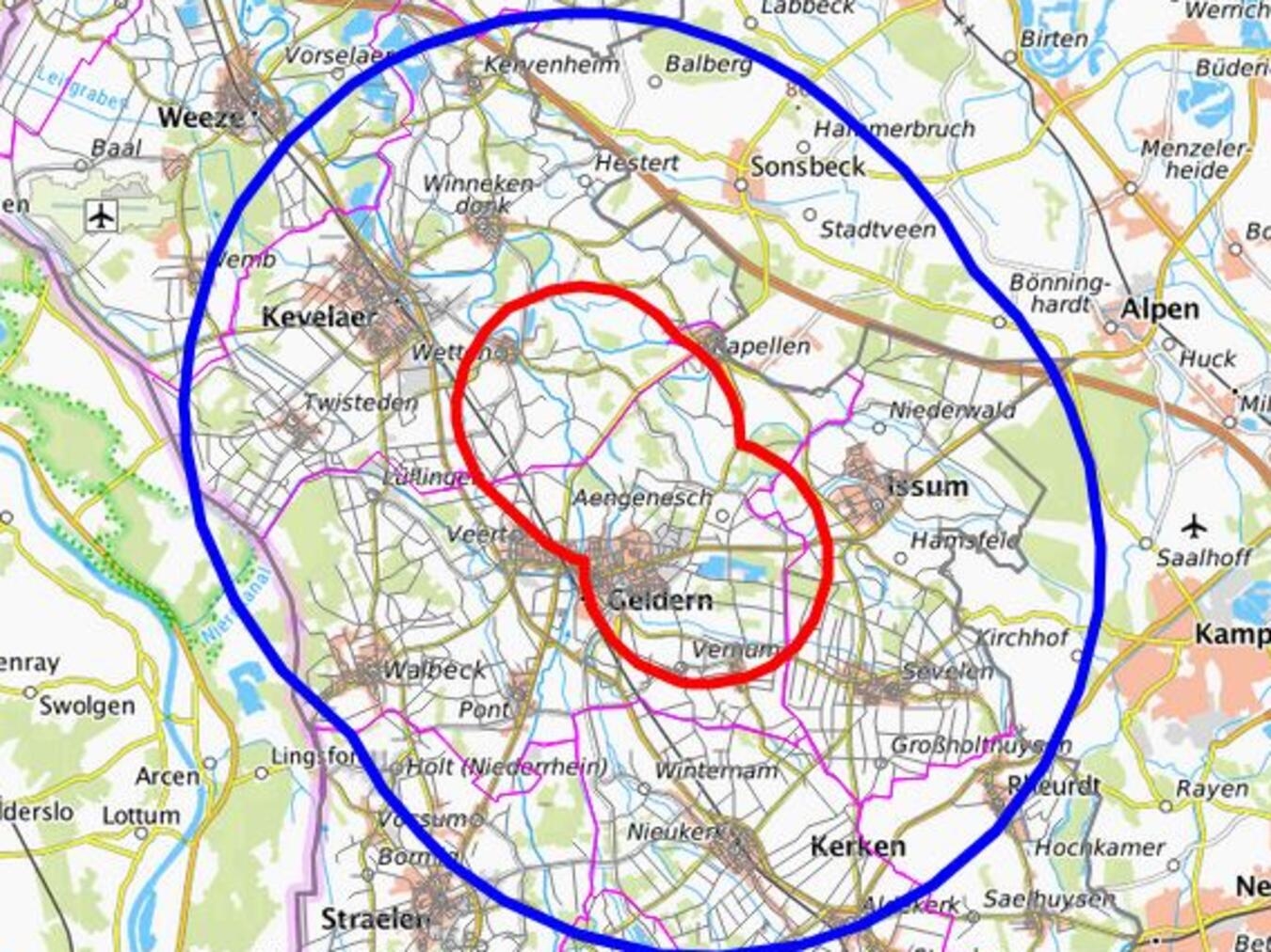 Kartenausschnitt zur Allgemeinverfügung des Kreises Kleve mit den beiden markierten Sperrzonen: Rot – Schutzzone – 3,1 Kilometer Radius; Blau – Überwachungszone – Zehn Kilometer Radius. Karte: Kreis Kleve