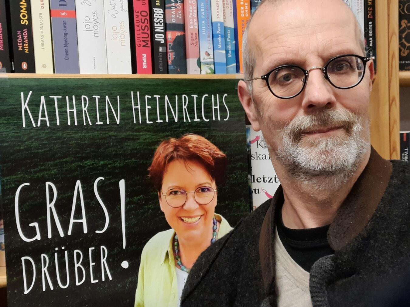 Kathrin Heinrichs läutet das Programm von Ludger Derrix’ Bücherkoffer in 2025 ein. Foto: privat
