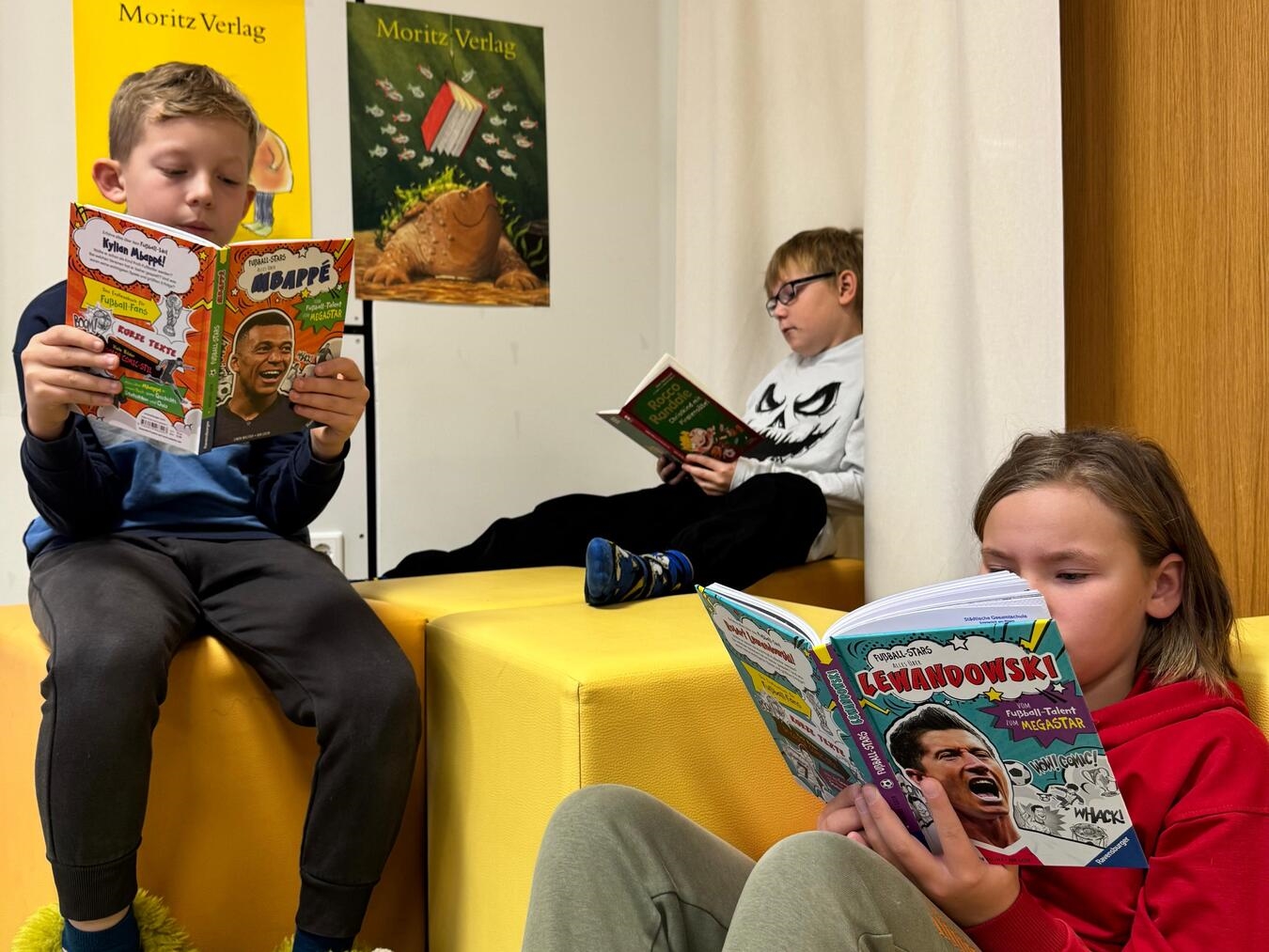 „Leselust statt Lesefrust“ in Emmerich Kinder der 5. Klasse, die in der Leseflamme lesen. Foto: privat