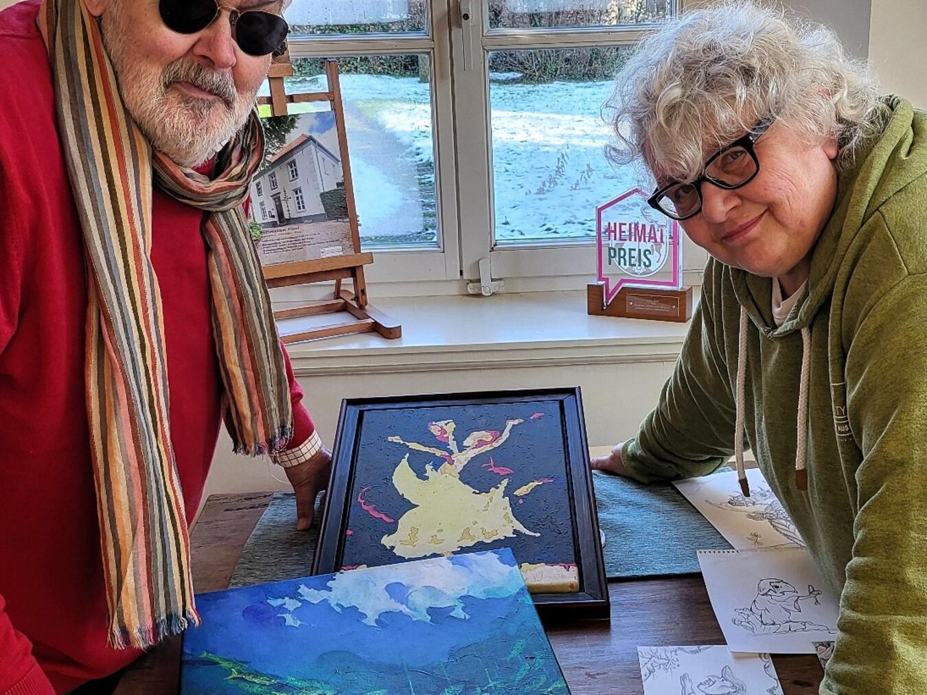 Bauchbilder und Farbenwelten im Stiftsmuseum Klaus Junge und Rita Eren zeigen ihre Kunst im Stiftsmuseum Wissel. Foto: privat