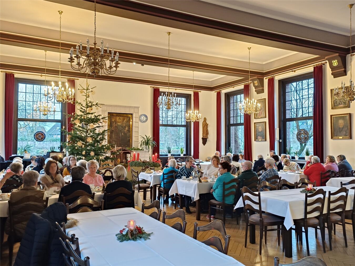 Klaviermusik, besinnliche Texte und ein leckerer Weckmann: Im Priesterhaus erwartet die Teilnehmenden ein Nachmittag für alle Sinne. Foto: Wallfahrtsstadt Kevelaer