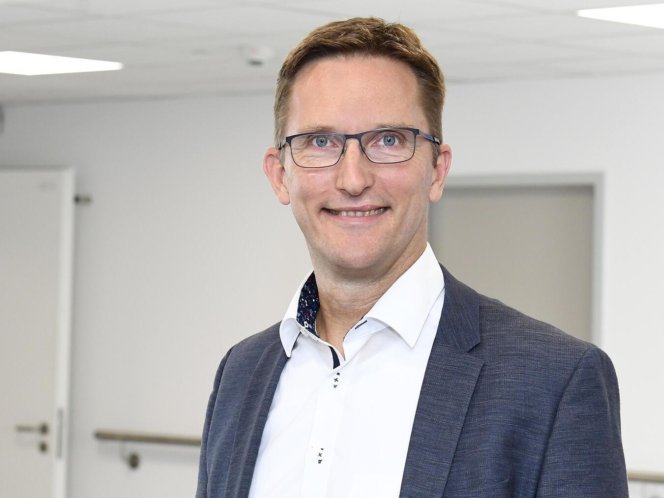 St.-Clemens-Hospital behält alle wesentlichen Kernleistungen Klinikdirektor Dr. Andreas Schroeder.