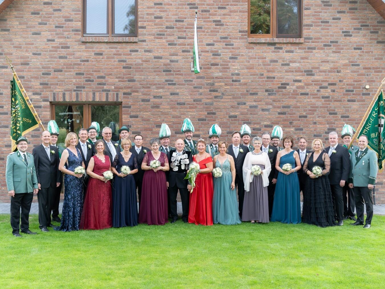 Auf der Suche
nach einem neuen König König Dieter III. und Königin Hannelore werden bald abgelöst. Fotos: Peter Wilbert