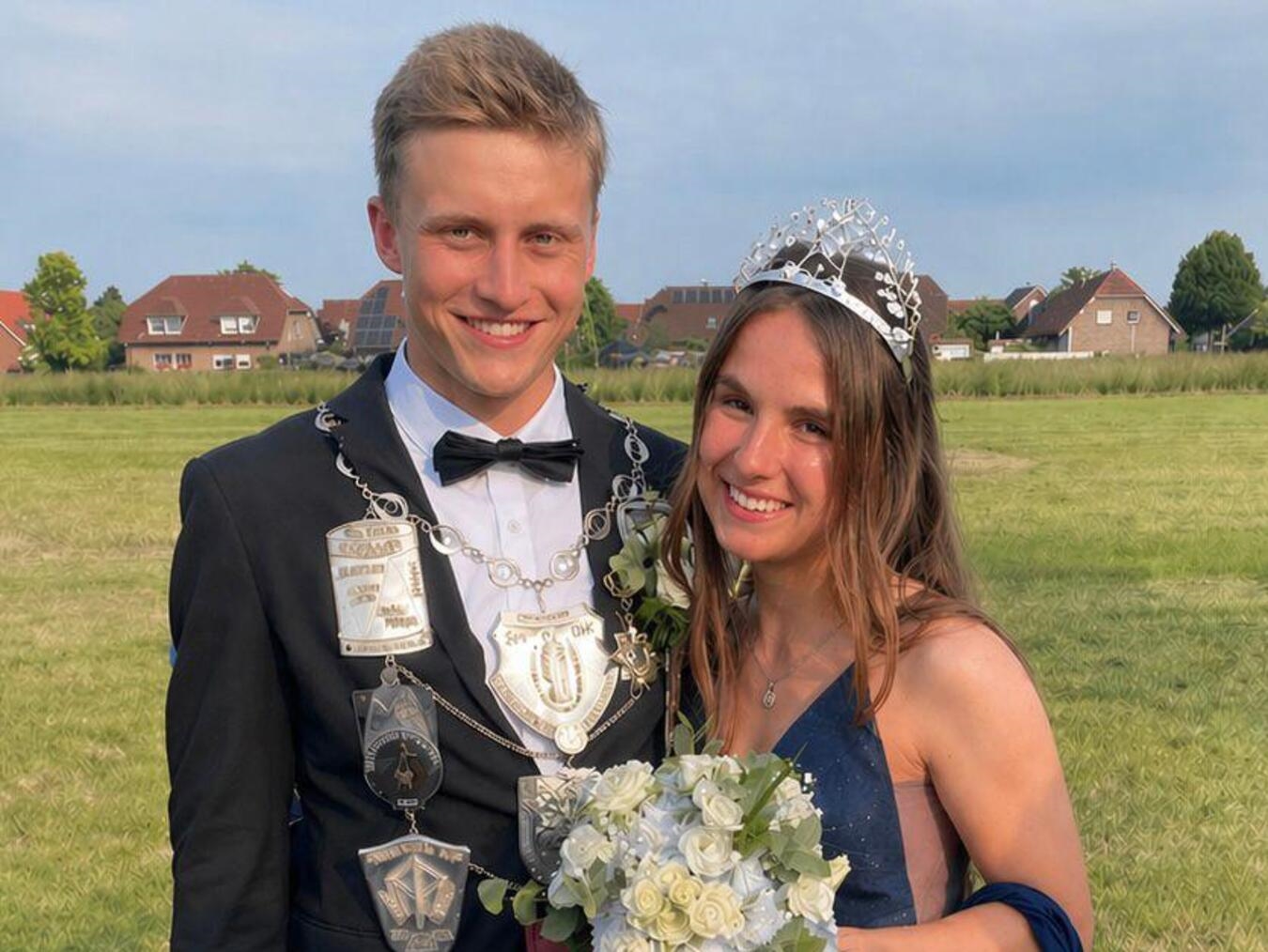 König Lasse Manten mit seiner Königin Leona König. Foto: Schützen