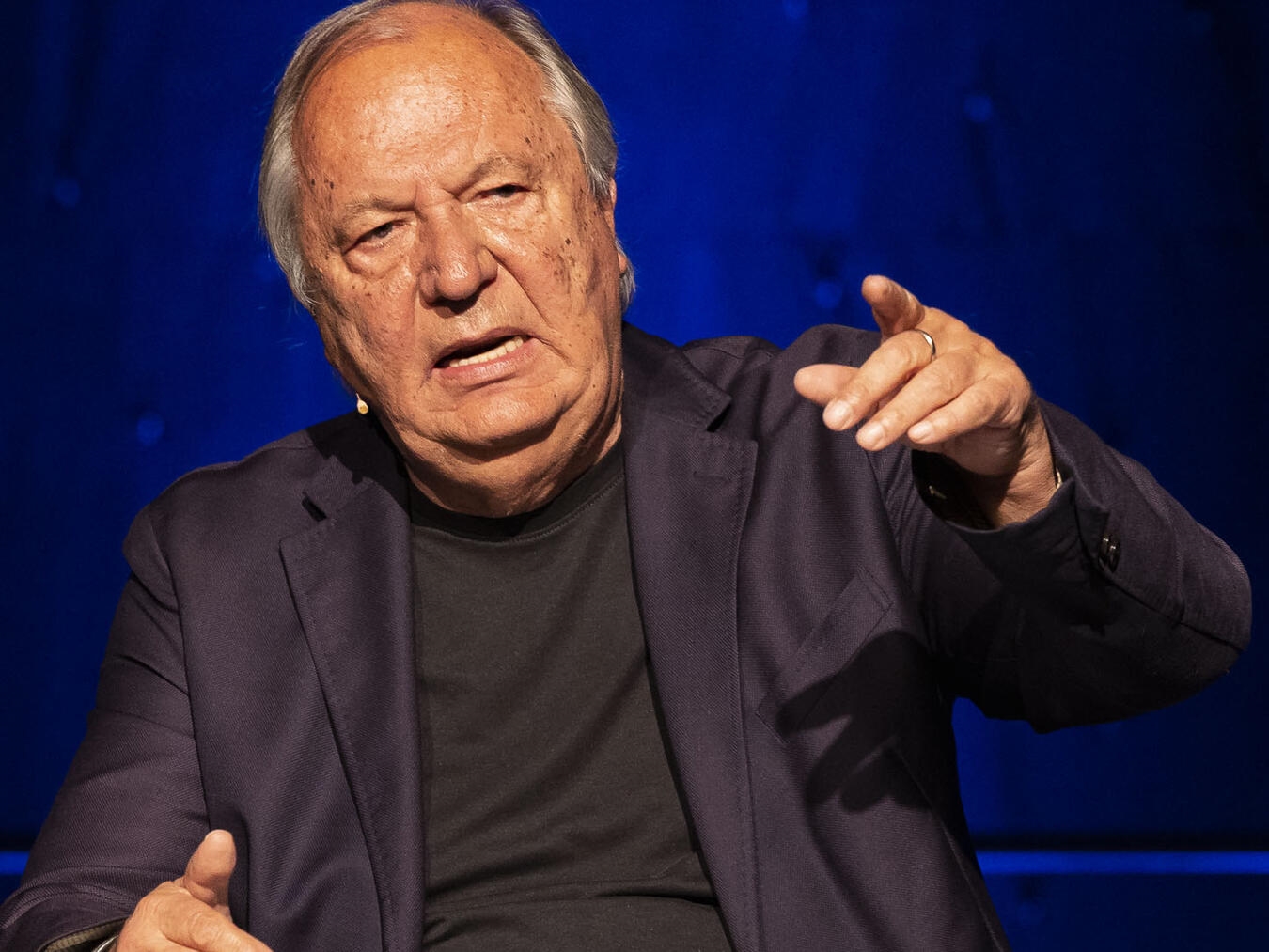 Kommt wieder nach Rees: Wilfried Schmickler gastiert am 6. März im Bürgerhaus. Foto: A. Kiß/Kreuztalkultur