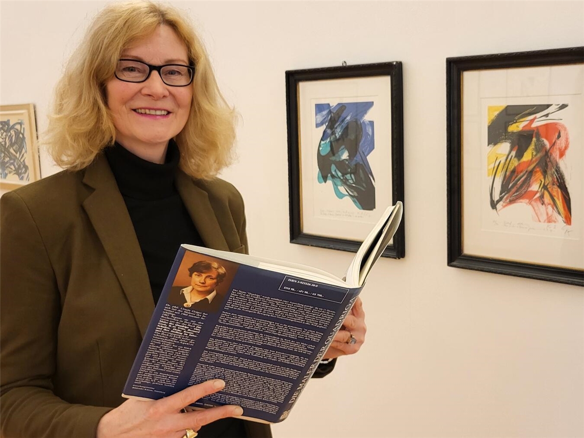 Kuratorin Christiane van Haaren übernimmt am Sonntag die Einführung in die neue Ausstellung „Informel“ im PAN in Emmerich. NN-Foto: MB