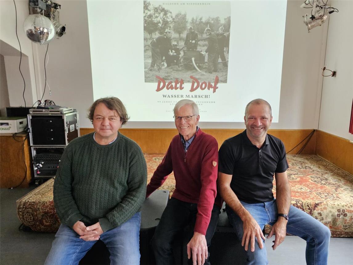 Laden die Halderner zum Weihnachtsspiel ein: (v.l.) Stefan Reichmann, Klemens Cornelißen und Jochen Otten (alle Gewerbeverein). NN-Foto: Thomas Langer