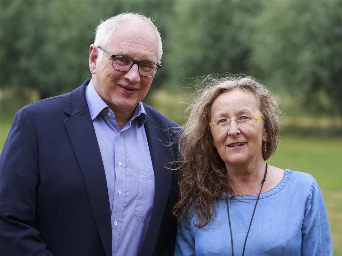 Lesen in Rees: Thomas Hesse und Renate Wirth. Foto: H. Glader