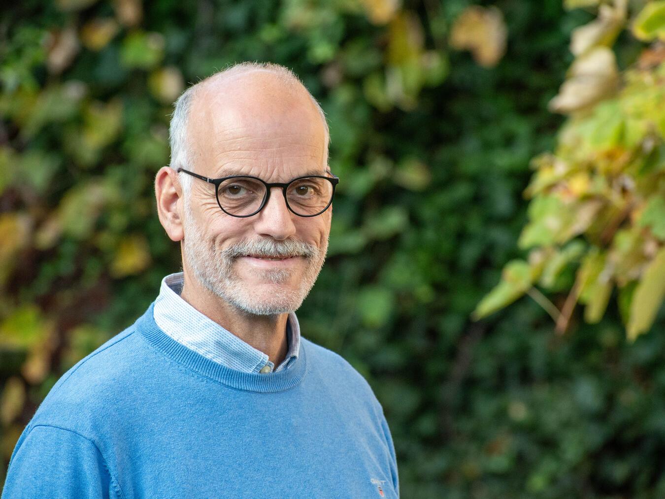 Ludger Broeckmann freut sich auf seine Weihe am 17. November in Münster. Er wird als Diakon Seelsorger in seiner Heimatpfarrei St. Franziskus Uedem. Foto: Bischöfliche Pressestelle/Christian Breuer